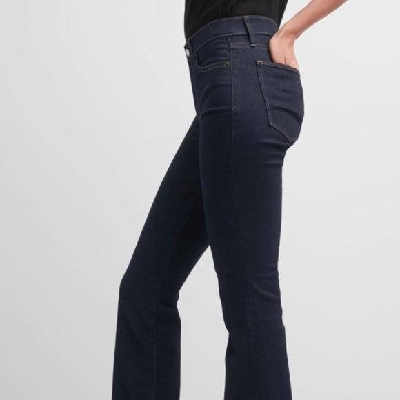 NWT Gap Curvy Perfect Boot Jean HOST PICK!!!❤️ - Picture 2 of 8